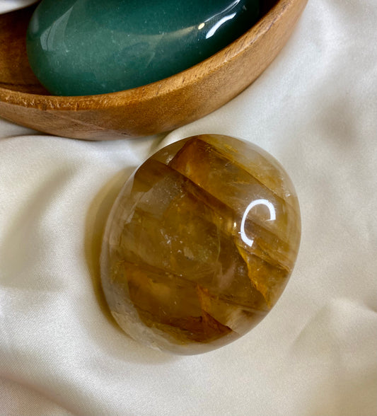 Golden healer handsten